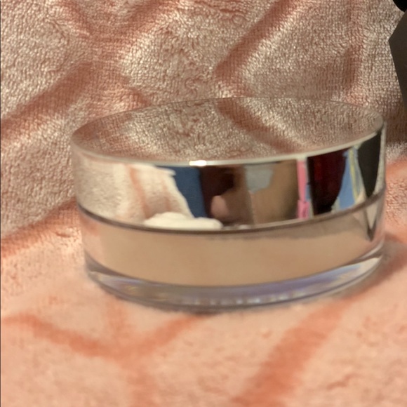 BECCA - Hydra-Mist Set and refresh face powder - Picture 4 of 4